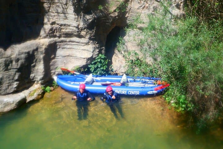 Cano-Rafting