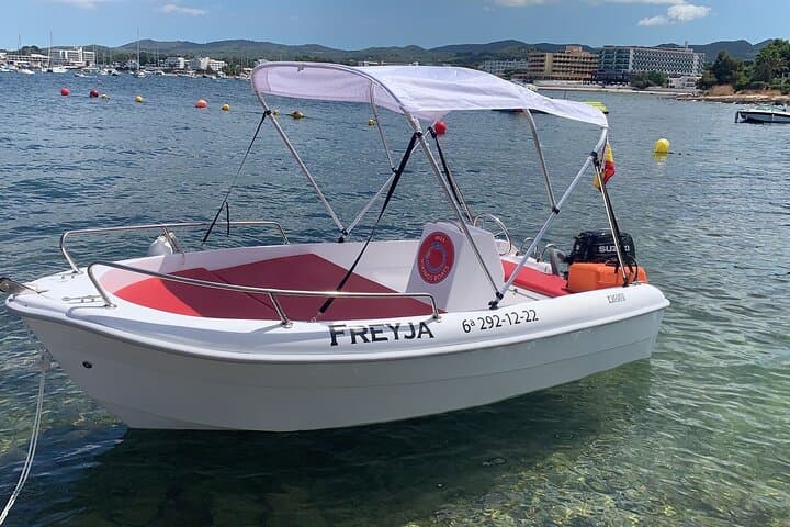 Boat Rental Without License (Cala Conta, Cala Bassa, Cala Salada)