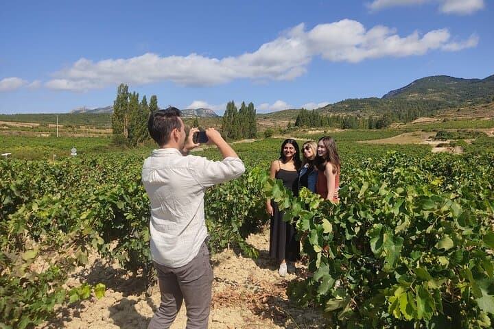 La Rioja wines and Laguardia tour from Bilbao