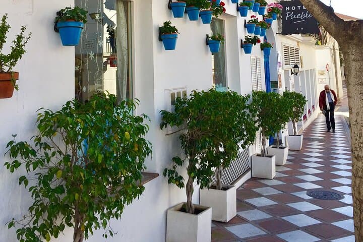 Private Full Service: Driver, Guide, Tours & Villa Accommodation