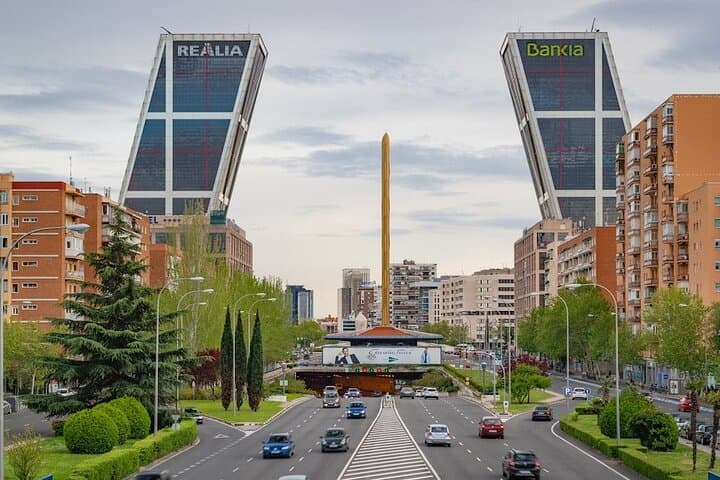 Tuk Tuk Tour Madrid 90 mins