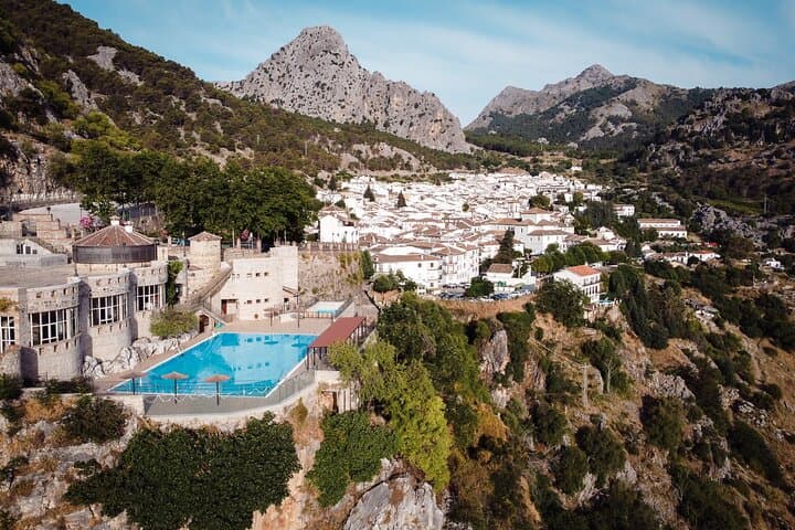 Private 8-Hour Tour of Cadiz and White Villages from Cadiz