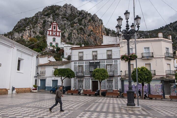 Private 8-Hour Tour of Cadiz and White Villages from Cadiz