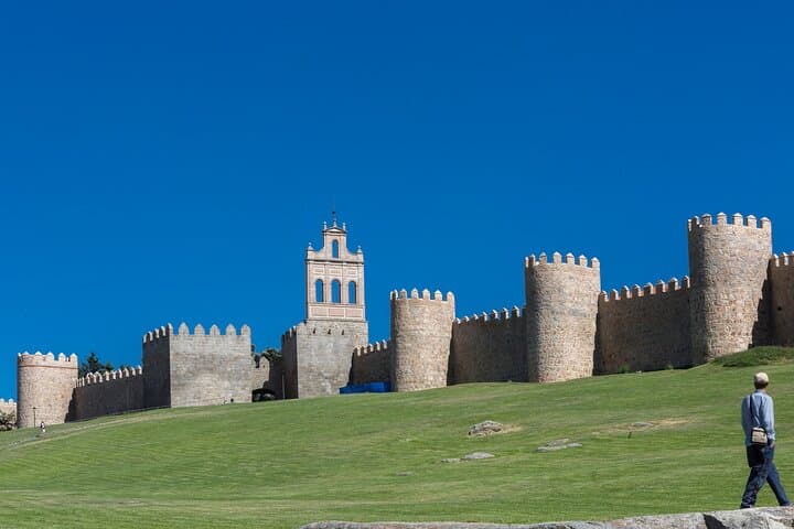 9-Day Tour from Madrid to Porto, Lisbon and Fatima