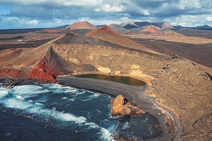 Tour to Timanfaya, La Geria and La Laguna Verde