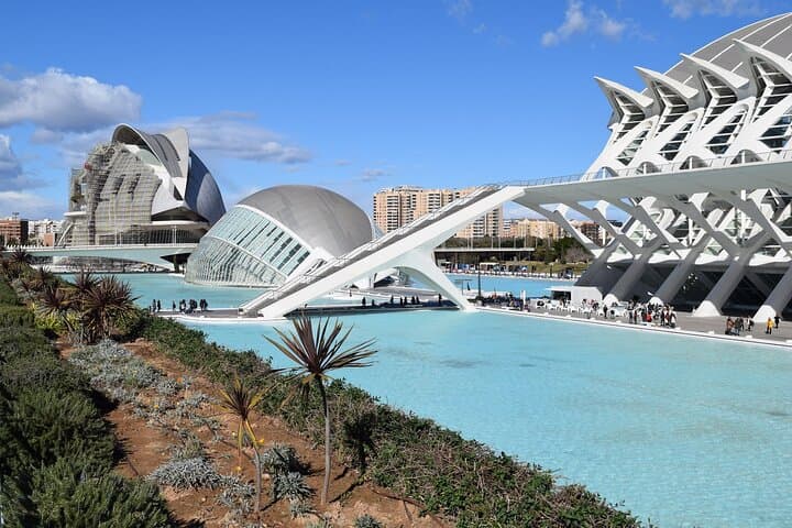 9 Day Tour from Madrid to Barcelona, Andalusia and Valencia