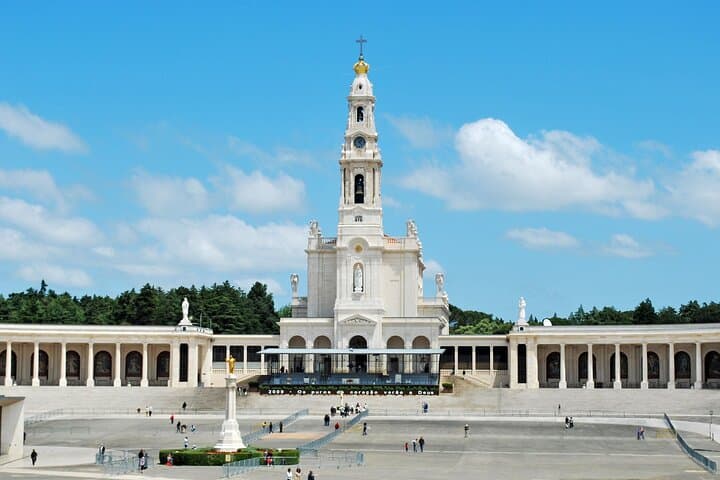 9-Day Tour from Madrid to Porto, Lisbon and Fatima