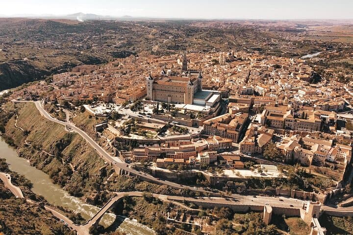 Private tour of Toledo from Madrid, with driver, entrances and private guide.