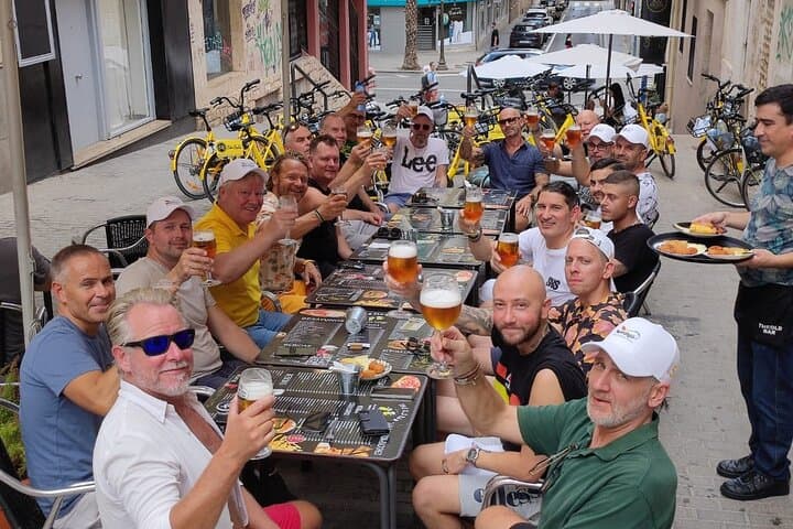 Alicante: Guided Tapas Tour by Bike with Gourmet Tastings