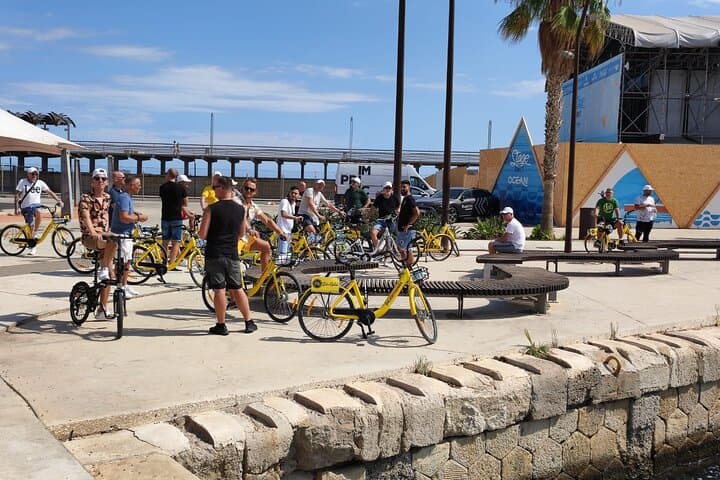 Alicante: Guided Tapas Tour by Bike with Gourmet Tastings