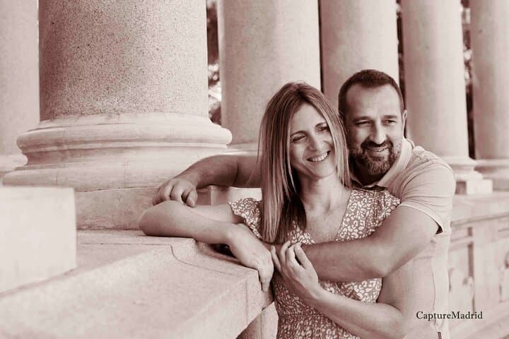 In Parque del Retiro, Madrid, celebrating their anniversary.