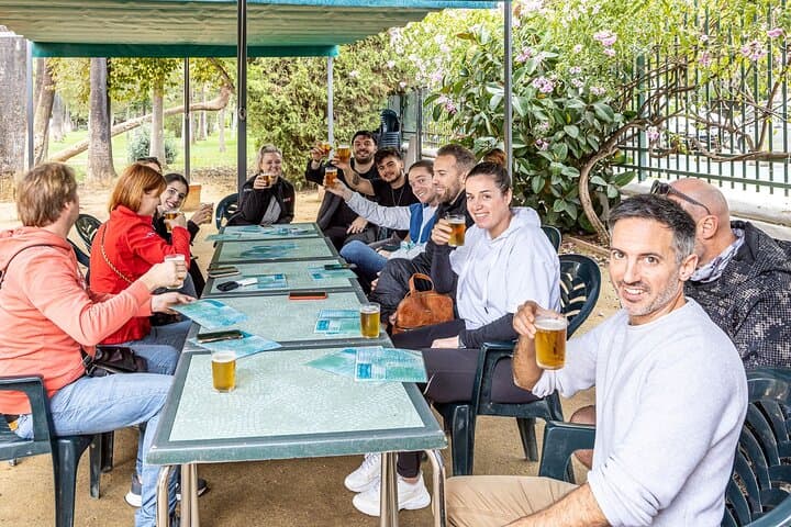Sevillian tapas tasting on a bicycle (3 bars-3 tapas-3 drinks)