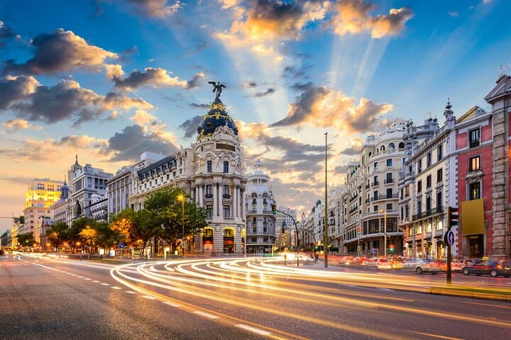 Private E-Bike Tour: Madrid City Center & Retiro Park