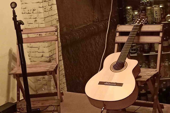 Flamenco show with wine tasting and tapas at Bodega La Jara