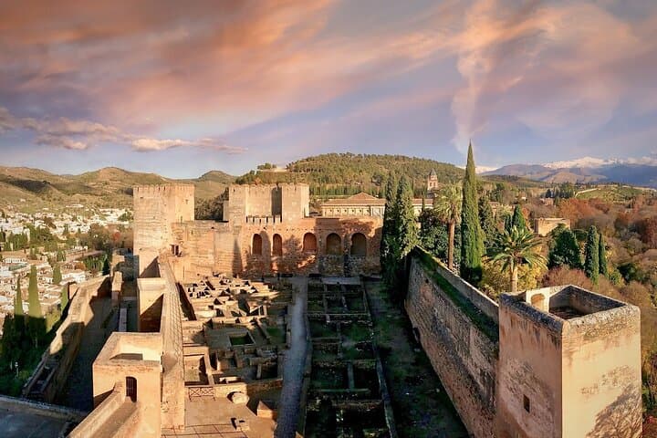 Granada Skip the Line Alhambra Nasrid Palaces Regular Group Tour