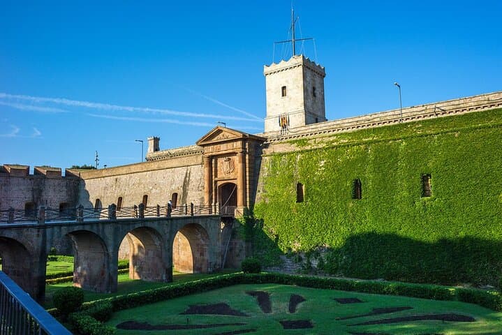 Montjuic Castle Admission Ticket in Barcelona