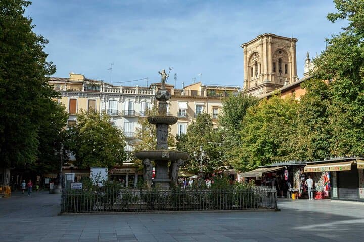 Enchanting Granada: A Self-Guided Audio Tour