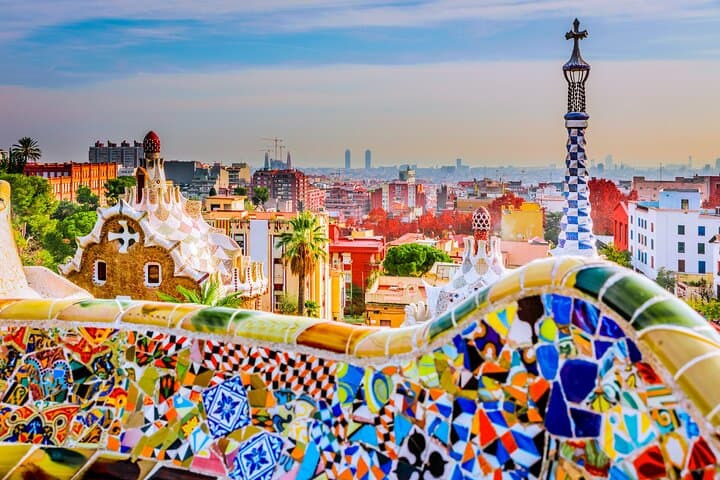 Private Romantic Walking Tour in Barcelona Gothic Heritage