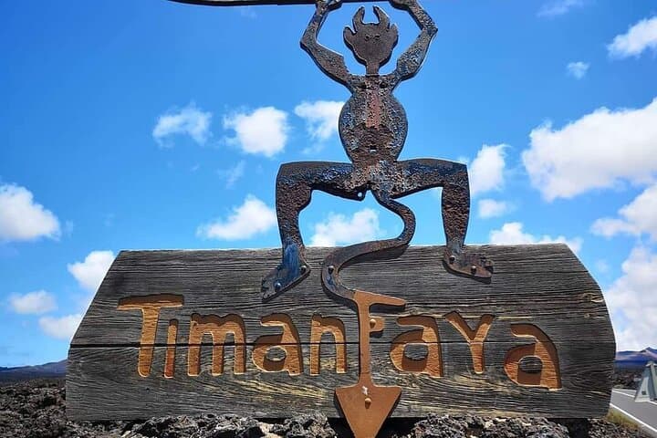 Private Half Day Excursion to Lanzarote with pick-up and drop-off