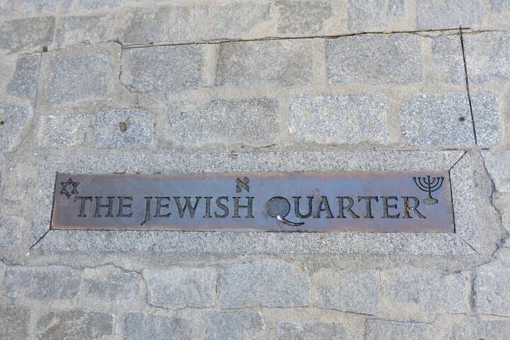 Private Shalom Jewish Tour of Toledo. Pickup option in Madrid