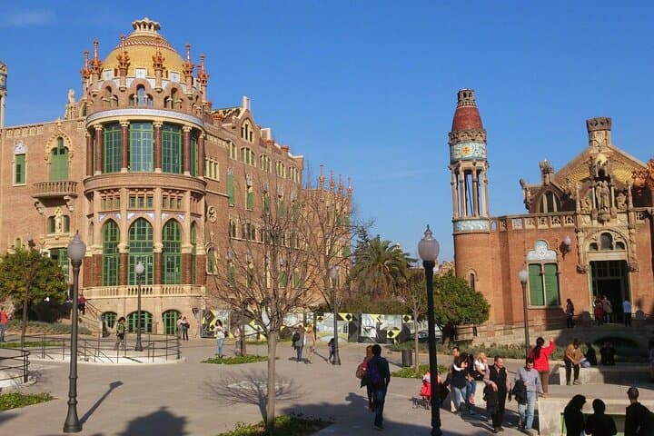 Private Transfer Tarragona to Barcelona English Speaking Driver
