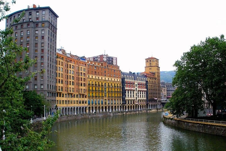 Private Direct Transfer From Barcelona to Bilbao, English Speaking Driver
