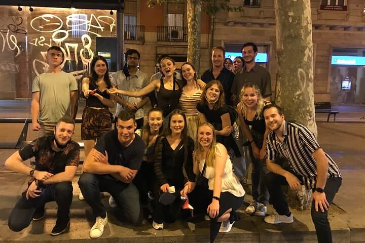 Barcelona Pub Crawl by KING -The Best Party tour & VIP Club Entry