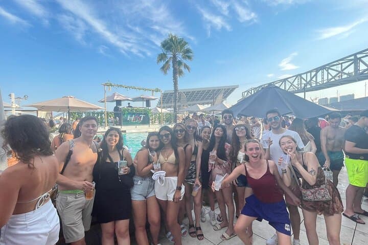 Barcelona Pub Crawl by KING -The Best Party tour & VIP Club Entry