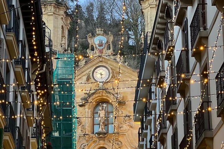 Private History, Market, Wine & Pintxos in San Sebastian