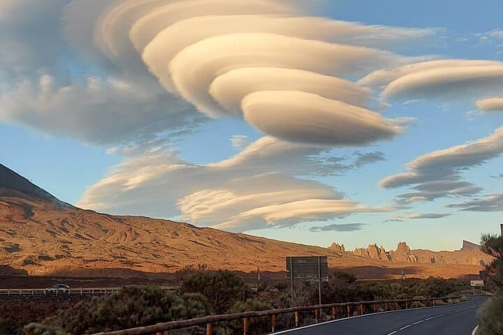 TEIDE NIGHT Astronomy Stargazing Bus Tour, Meal & Drinks included!