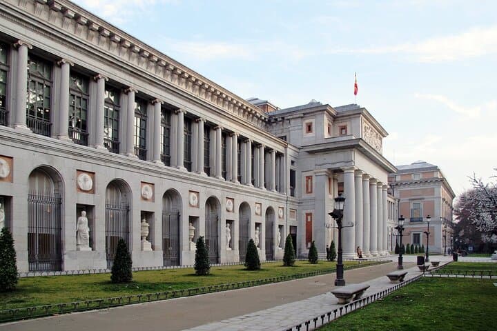 PRIVATE VIP : Prado Museum with an Art expert. Tickets & skip line