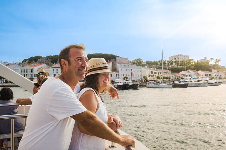 1-hour boat trip around the Port of Mahón