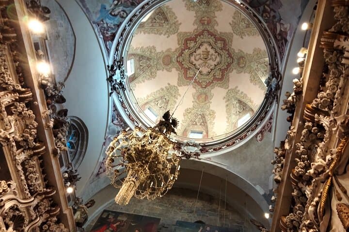 Tour of the Borgias with Cathedral included in Valencia