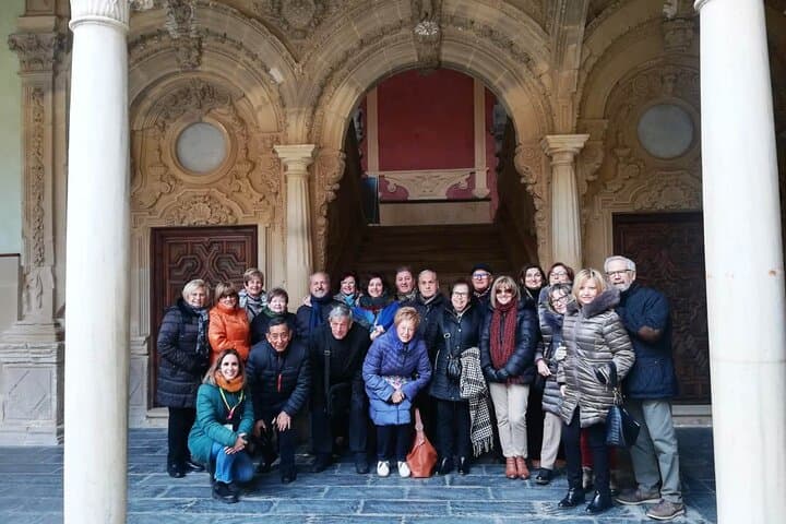 Guided tour in Baeza, visiting the Palace of Jabalquinto Universidad.