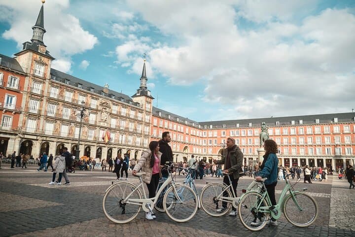 Plaza Mayor & Bakery House