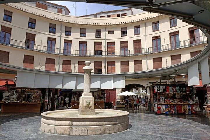 Walking Tapas 1h & Segway Valencia Tour 1h