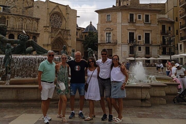 Walking Tapas 1h & Segway Valencia Tour 1h