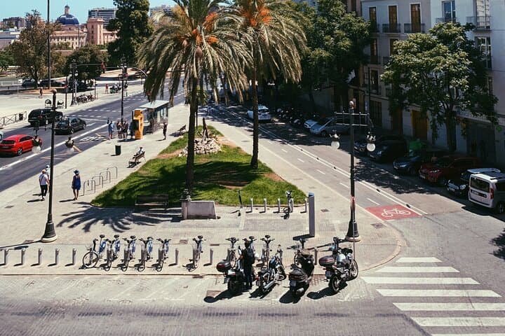 Valencia Walking Tour: Self-Guided City Game