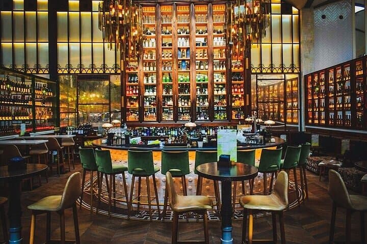 Private Barcelona Night Tour Including Bar Hopping and Drinks with Local Expert Guide