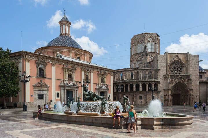Private Valencia El Carmen District Walking Tour