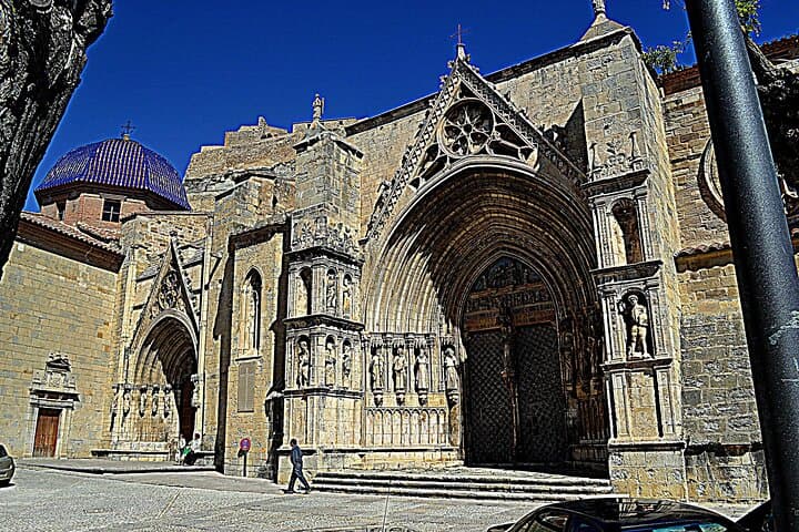 Private Day Trip to Morella & Peñíscola from Valencia (TOP RATED)