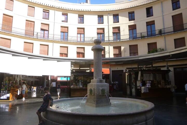 Private Valencia El Carmen District Walking Tour