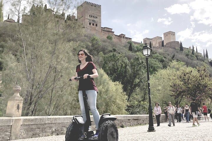 Albayzin Express Segway & eBike with Play Granada