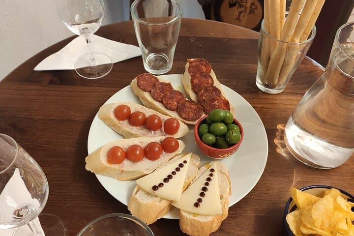 Indulge in Cordoba: Local Wines & Tapas Tasting