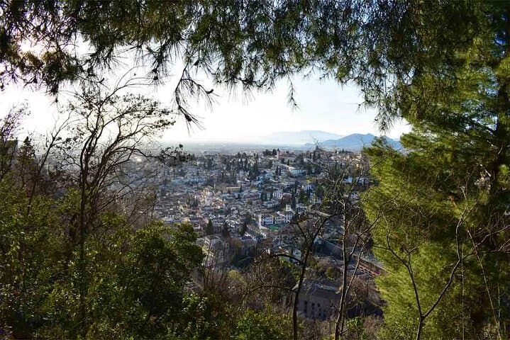 Hiking in the natural park on the outskirts of the Alhambra