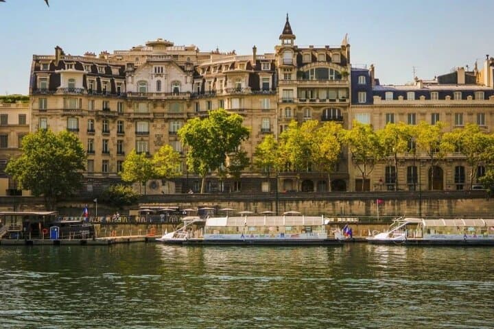 Arc de Triomphe and Seine River Cruise