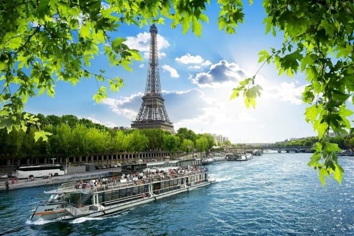 Arc de Triomphe and Seine River Cruise