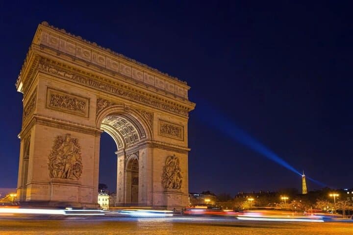 Arc de Triomphe and Seine River Cruise