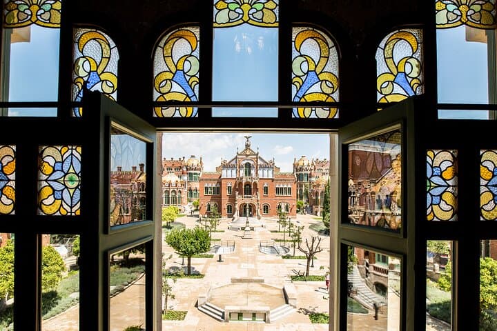 Barcelona Card: Museums + Transport for 72h, 96h or 120h