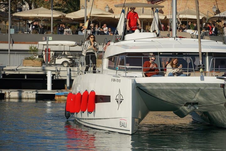 Sunset Catamaran: Small Group, Drinks, Snacks & Dinner Upgrade